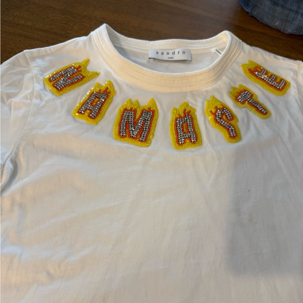 Sandro tee Namaste sign good condition